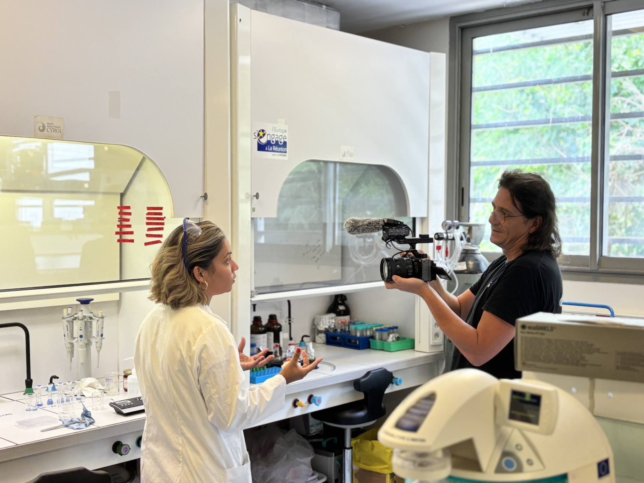 Tournage de l'émission LOCA'TERRE au CYROI pour le projet Prop'O Miel